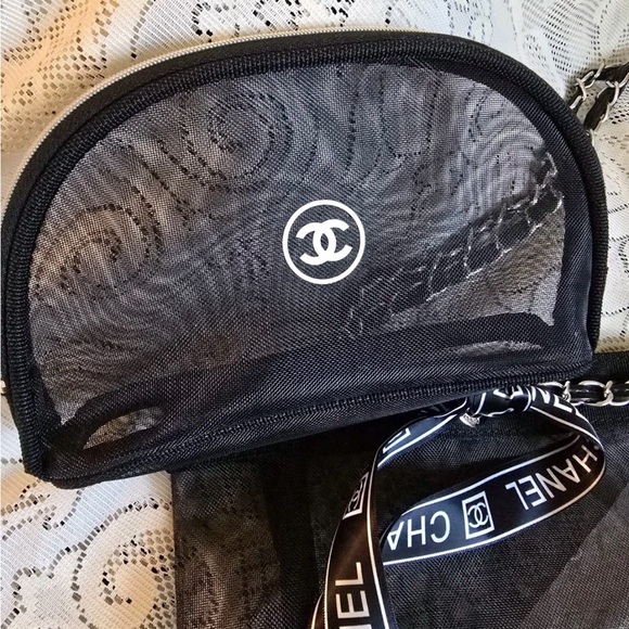 CHANEL Black Mesh Shoulder Tote Bag VIP Gift With Silver Chain & Pouch(NEW) - Picture 2 of 9